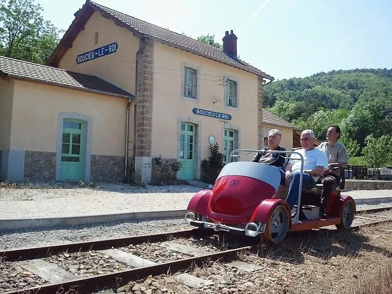 Chalet En Bois A Désaignes