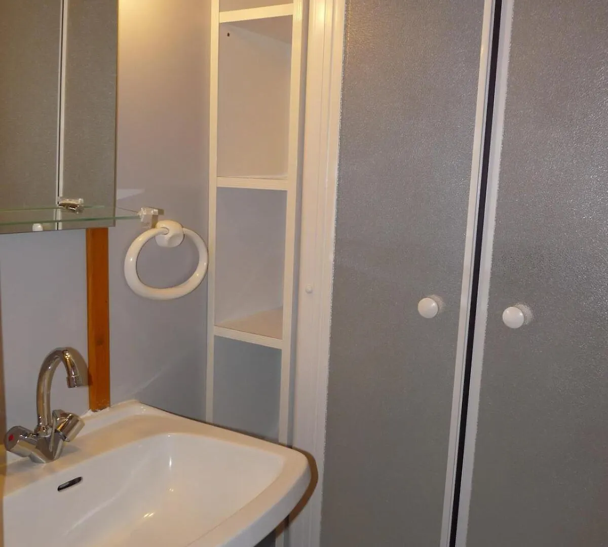 Chalet En Bois A Désaignes
