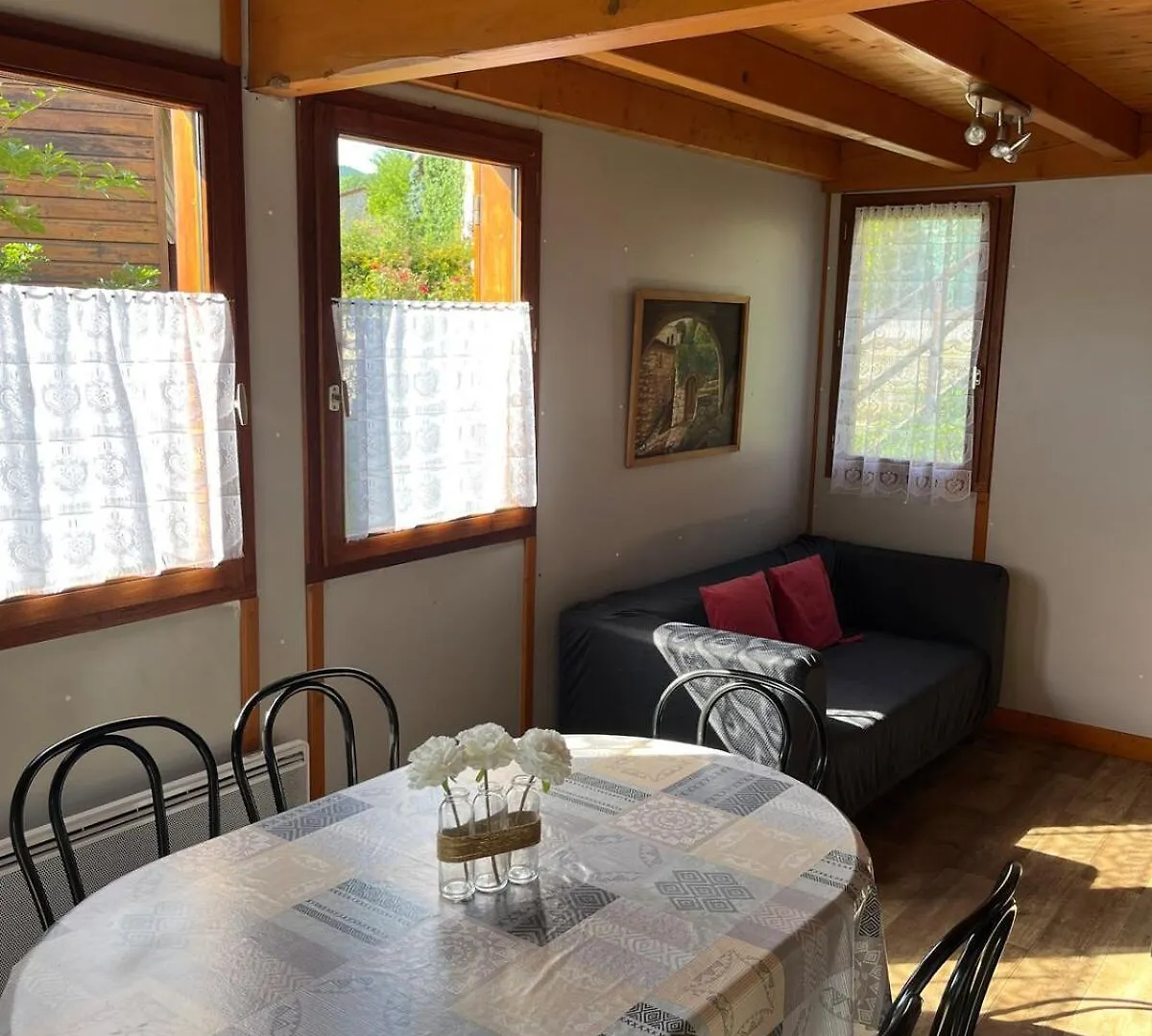 Chalet En Bois A Désaignes